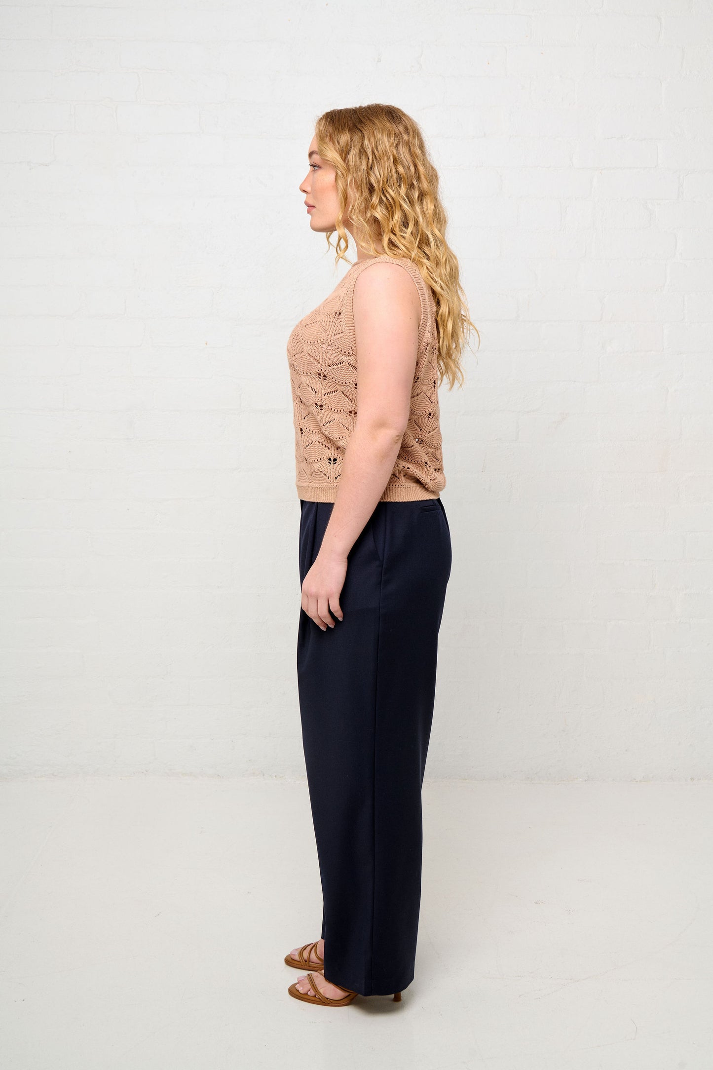 ELISE CROCHET KNIT VEST