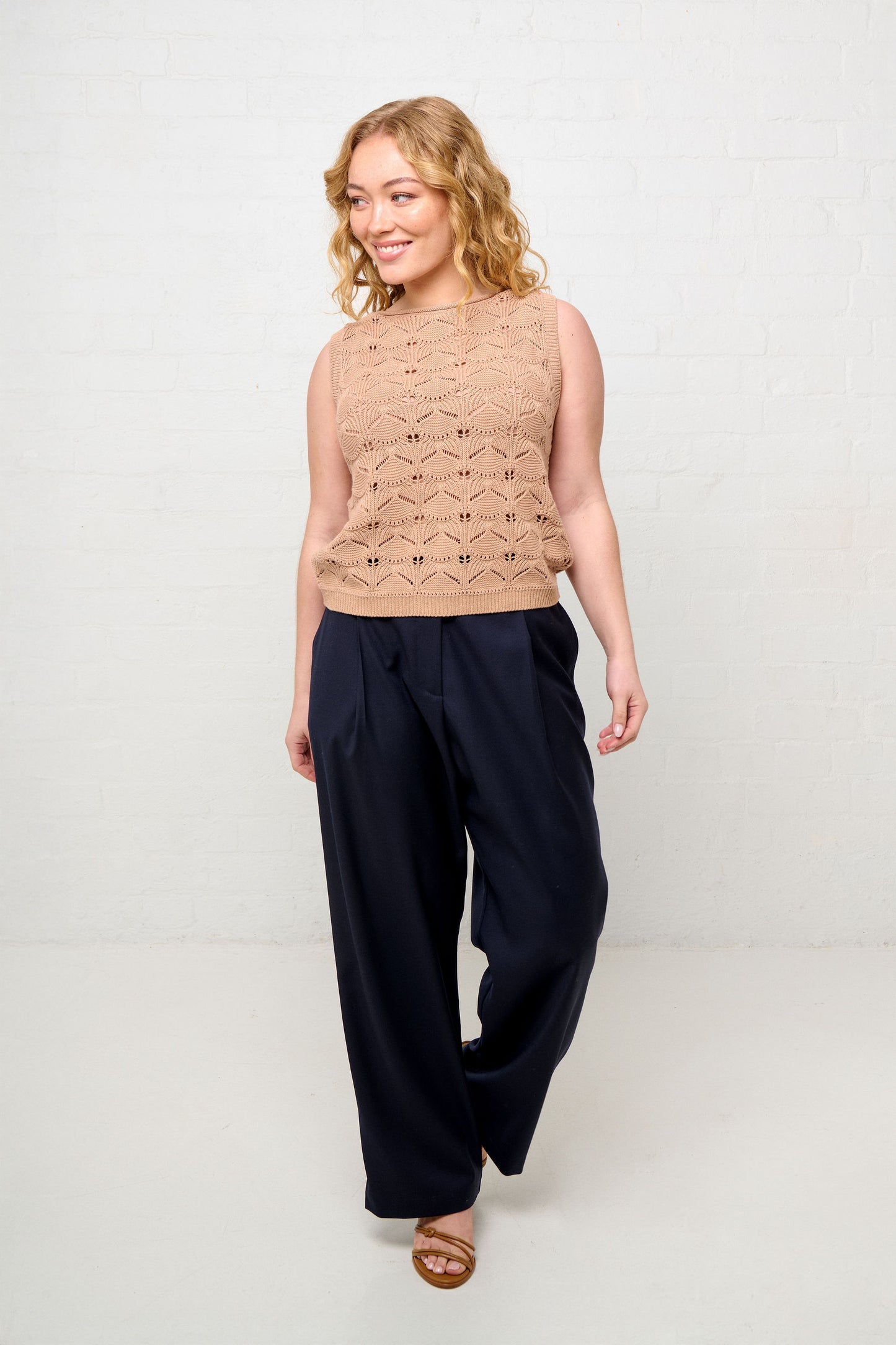 ELISE CROCHET KNIT VEST