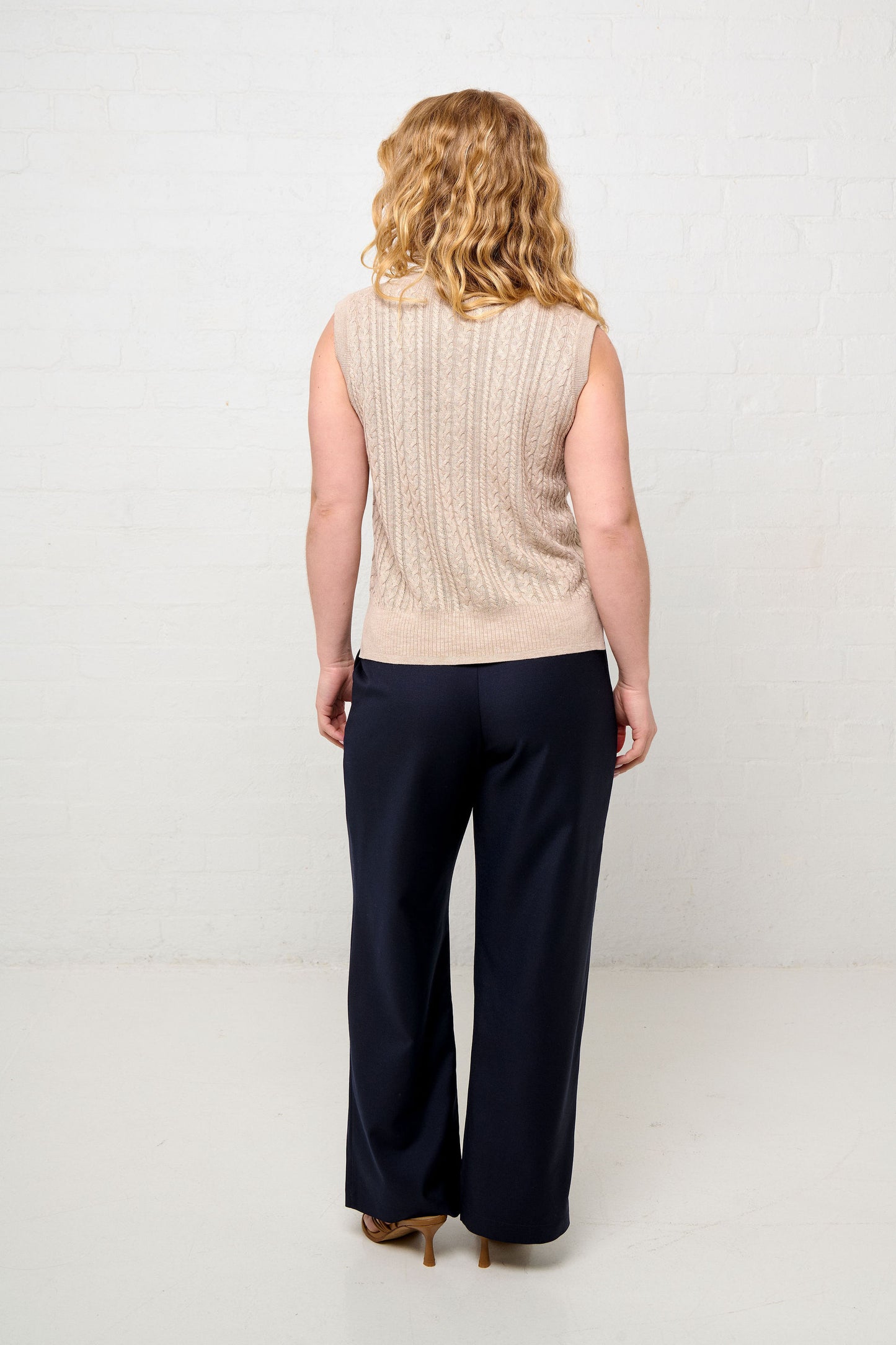 GEORGIA CABLE KNIT VEST